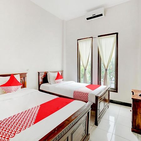 Hotel Warta Dua Ντενπασάρ Εξωτερικό φωτογραφία