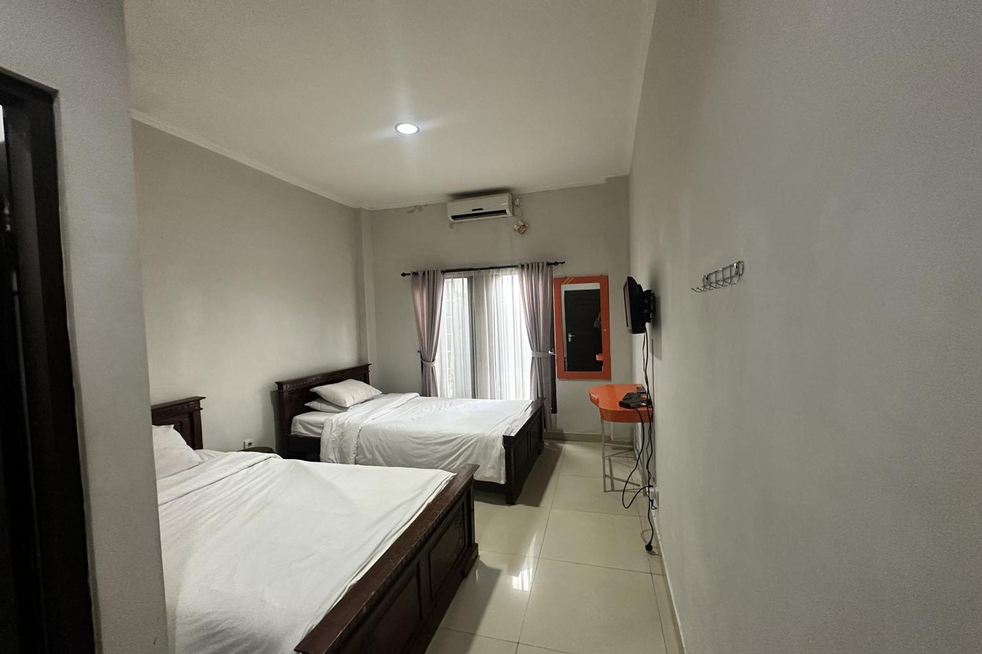 Hotel Warta Dua Ντενπασάρ Εξωτερικό φωτογραφία
