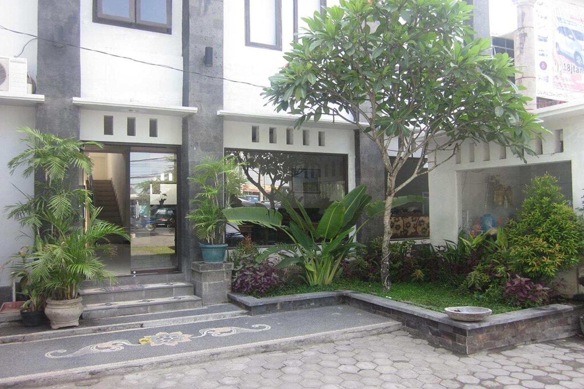 Hotel Warta Dua Ντενπασάρ Εξωτερικό φωτογραφία