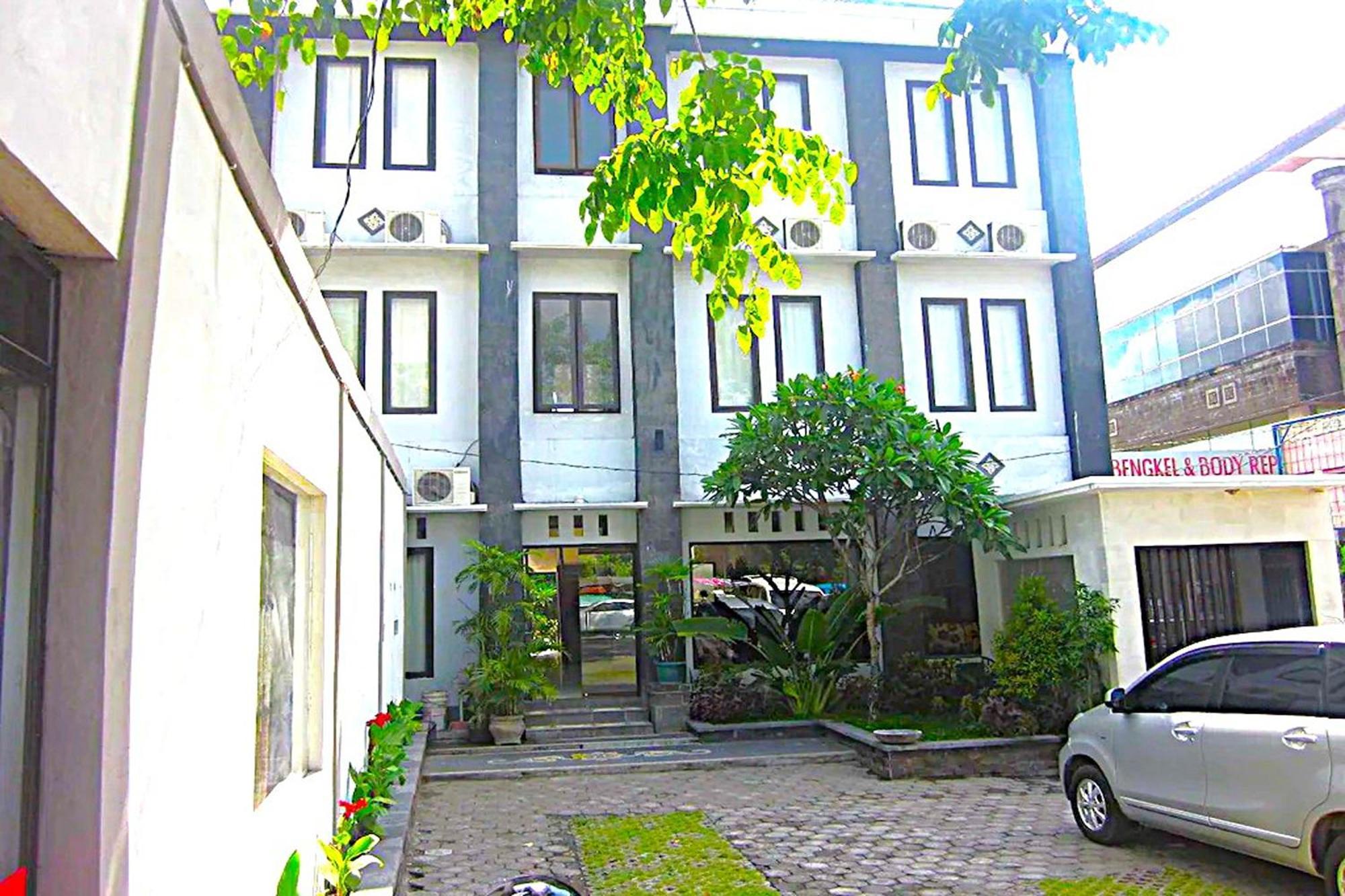 Hotel Warta Dua Ντενπασάρ Εξωτερικό φωτογραφία